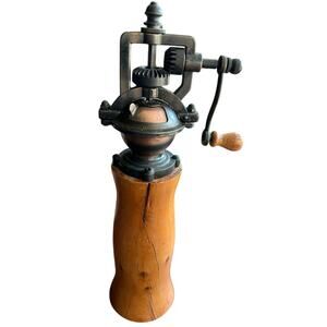Antique Old Fashioned Hand Crank Metal Wood Pepper Mill Grinder steampunk
